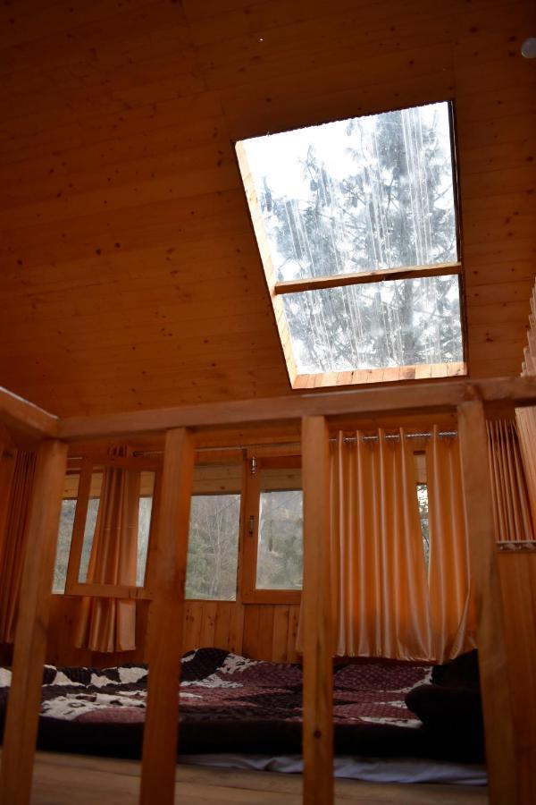 Moksha - By The River Villa Jibhi Eksteriør bilde