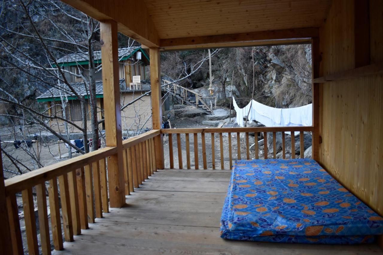 Moksha - By The River Villa Jibhi Eksteriør bilde