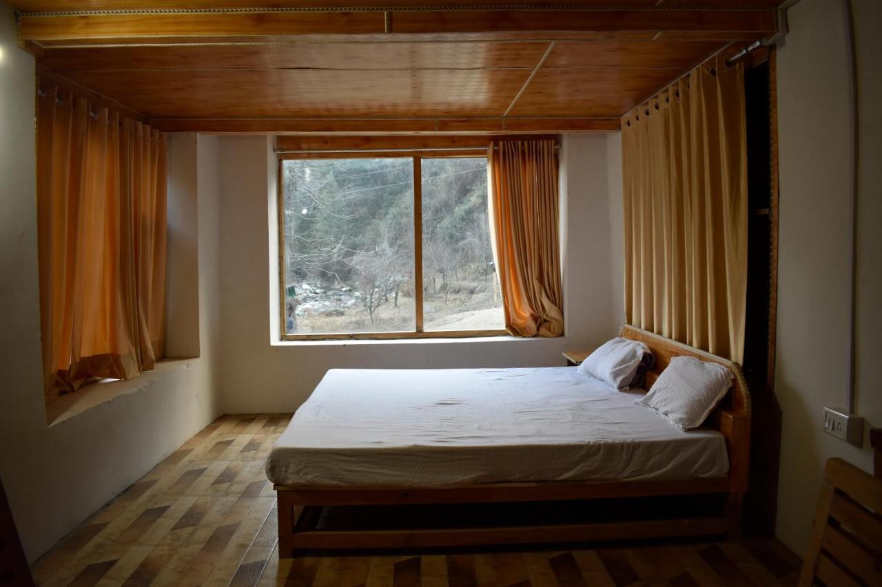 Moksha - By The River Villa Jibhi Eksteriør bilde
