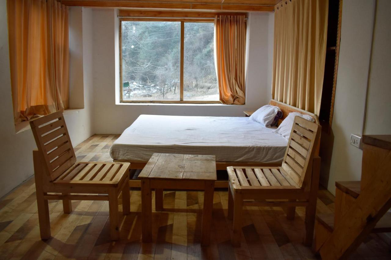 Moksha - By The River Villa Jibhi Eksteriør bilde